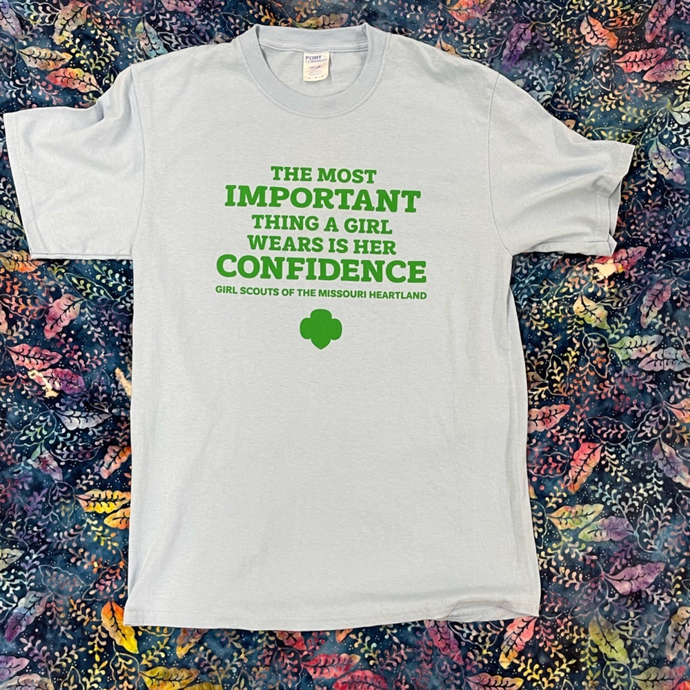 Girl Scouts Confidence T-shirt size medium unisex